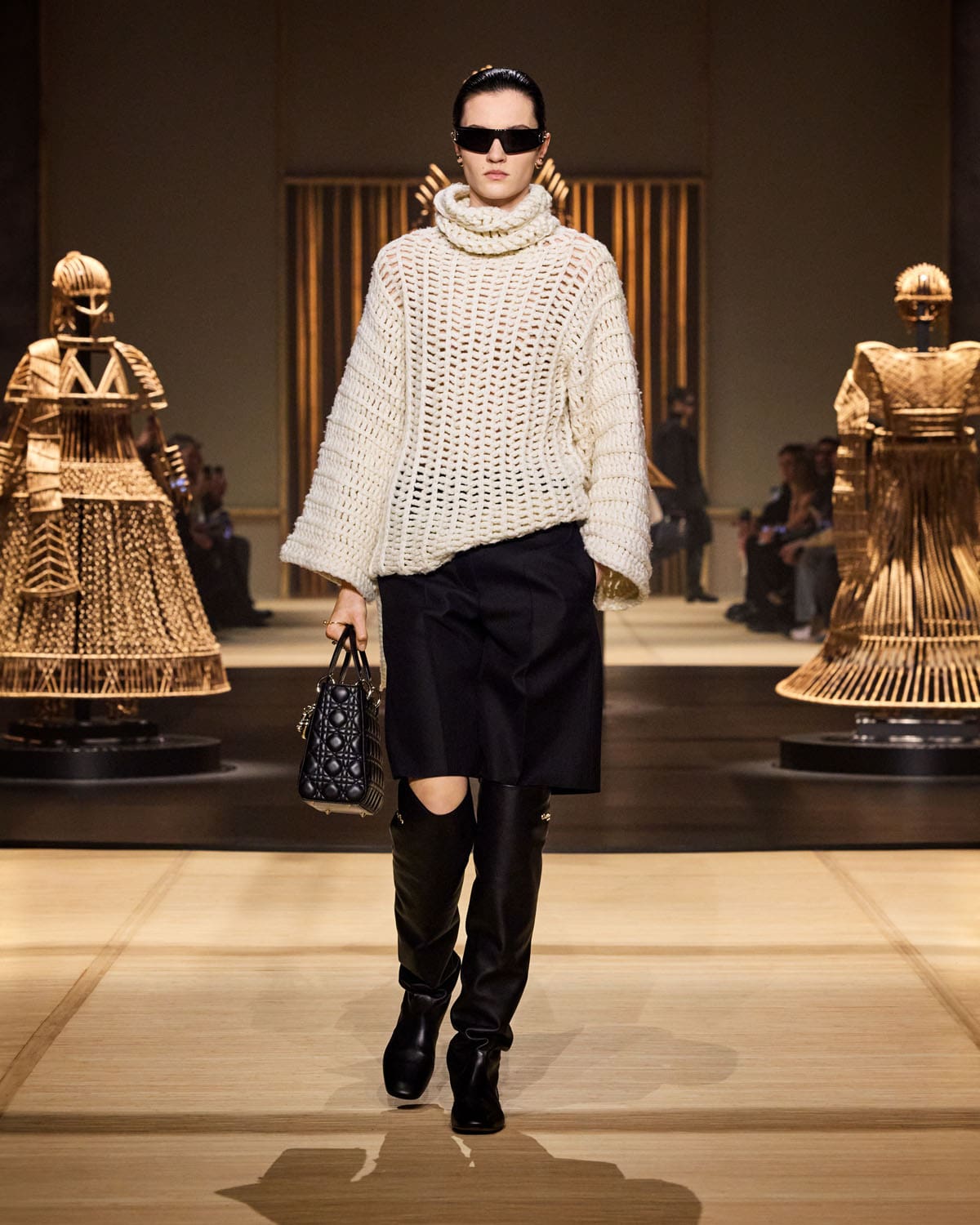 Dior Autunno Inverno 2024 2025 Donne Runway Magazine (25)