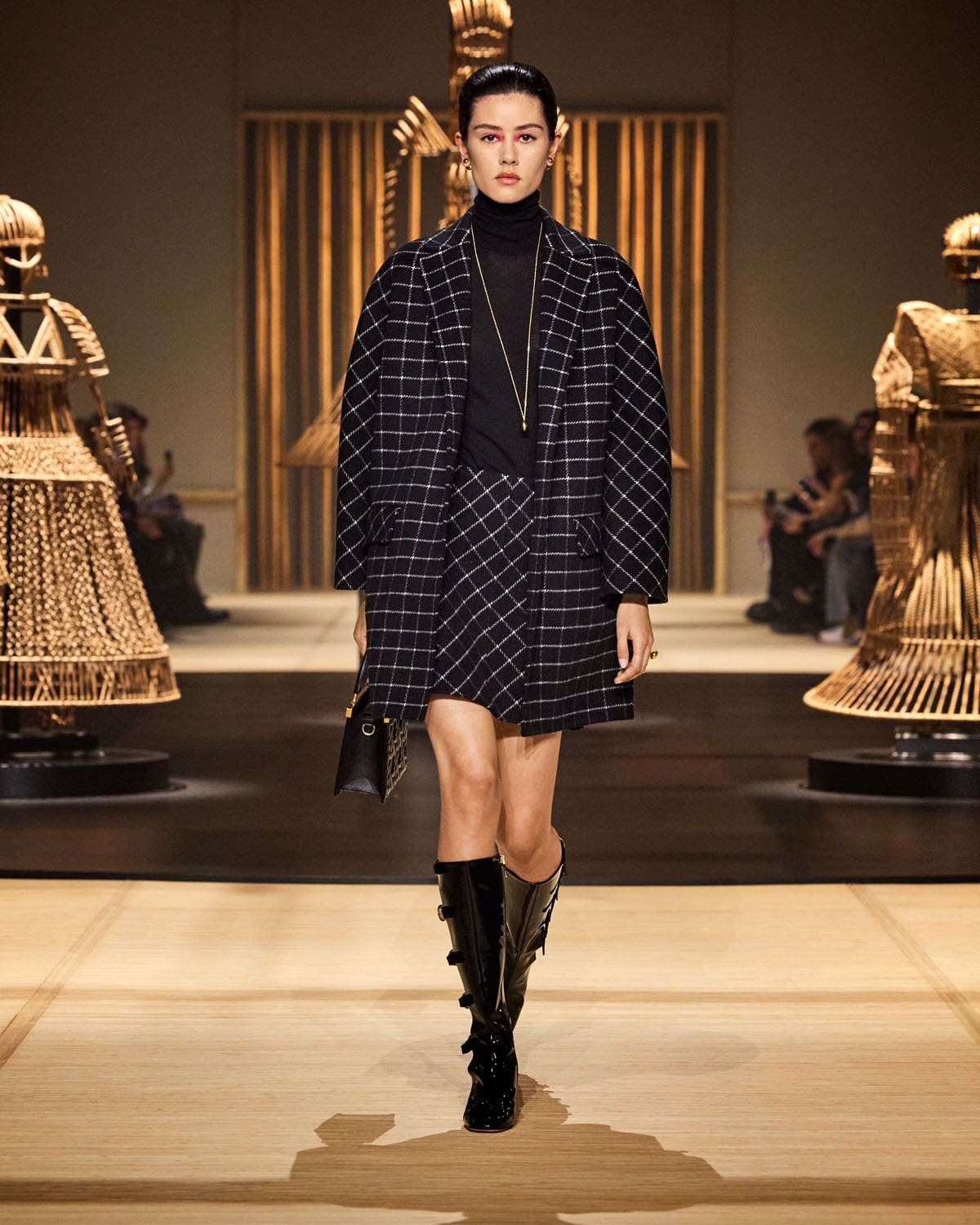 Dior Autunno Inverno 2024 2025 Donne Runway Magazine (29)