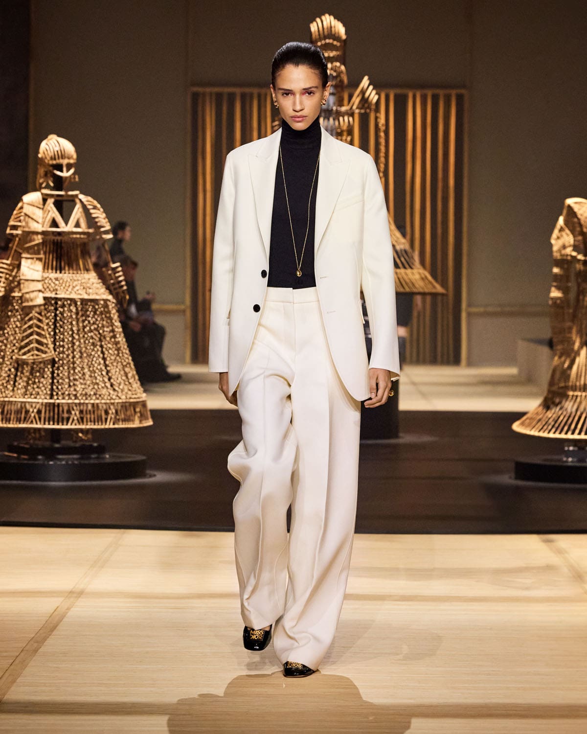 Dior Autunno Inverno 2024 2025 Donne Runway Magazine (34)