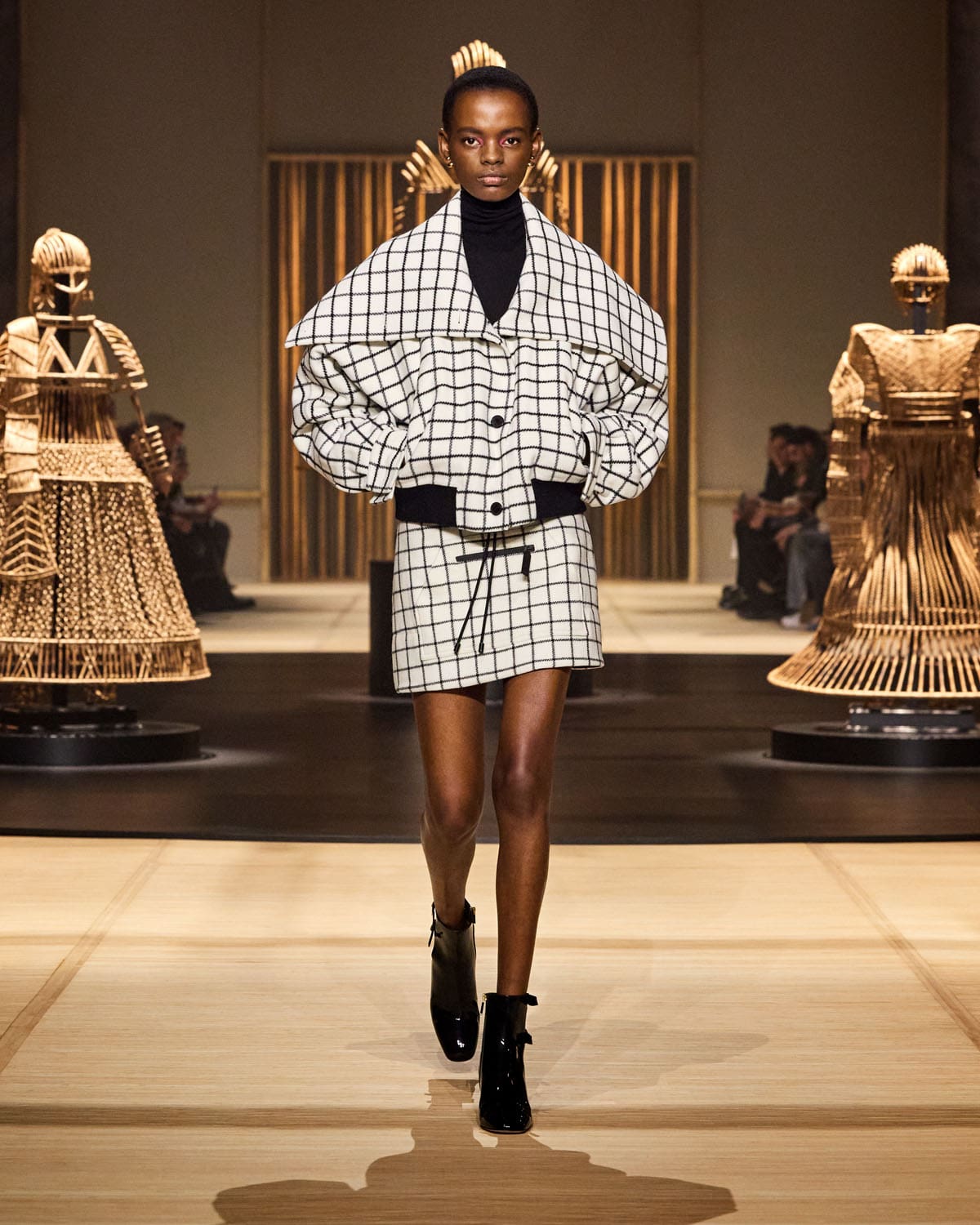 Dior Autunno Inverno 2024 2025 Donne Runway Magazine (39)