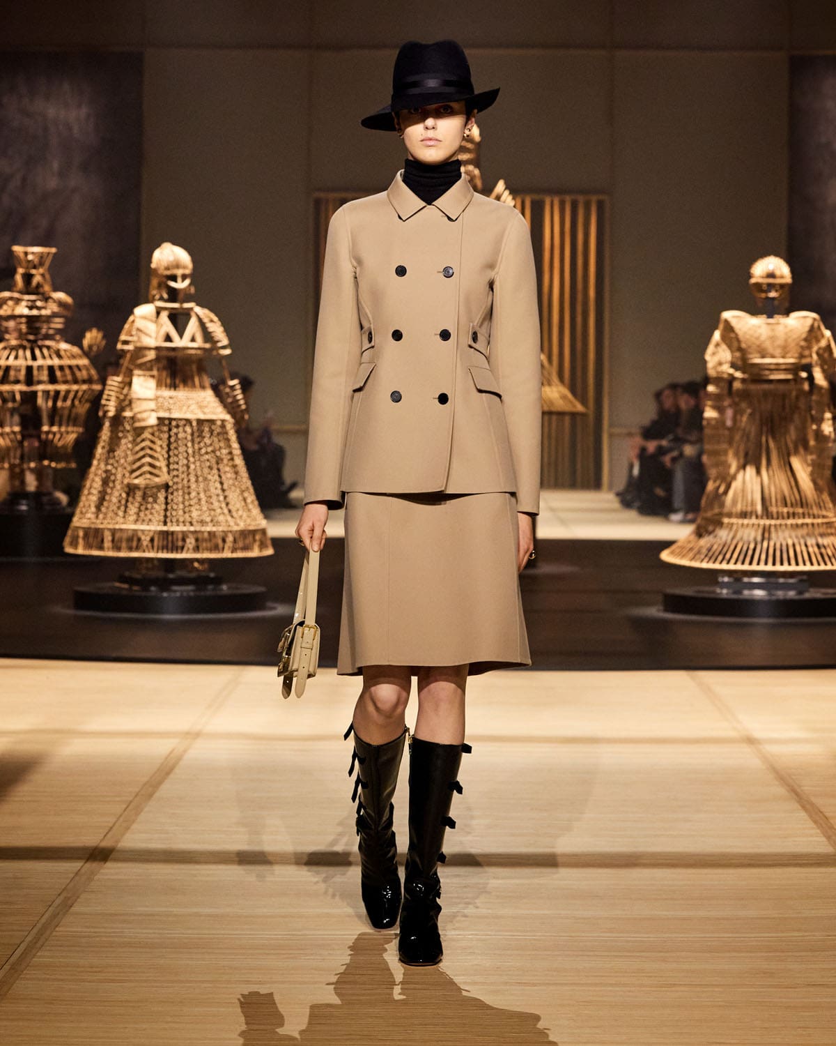 Dior Autunno Inverno 2024 2025 Donne Runway Magazine (4)