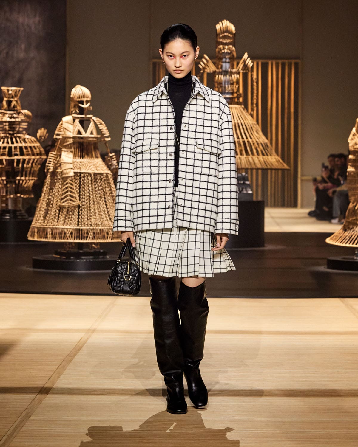 Dior Autunno Inverno 2024 2025 Donne Runway Magazine (40)