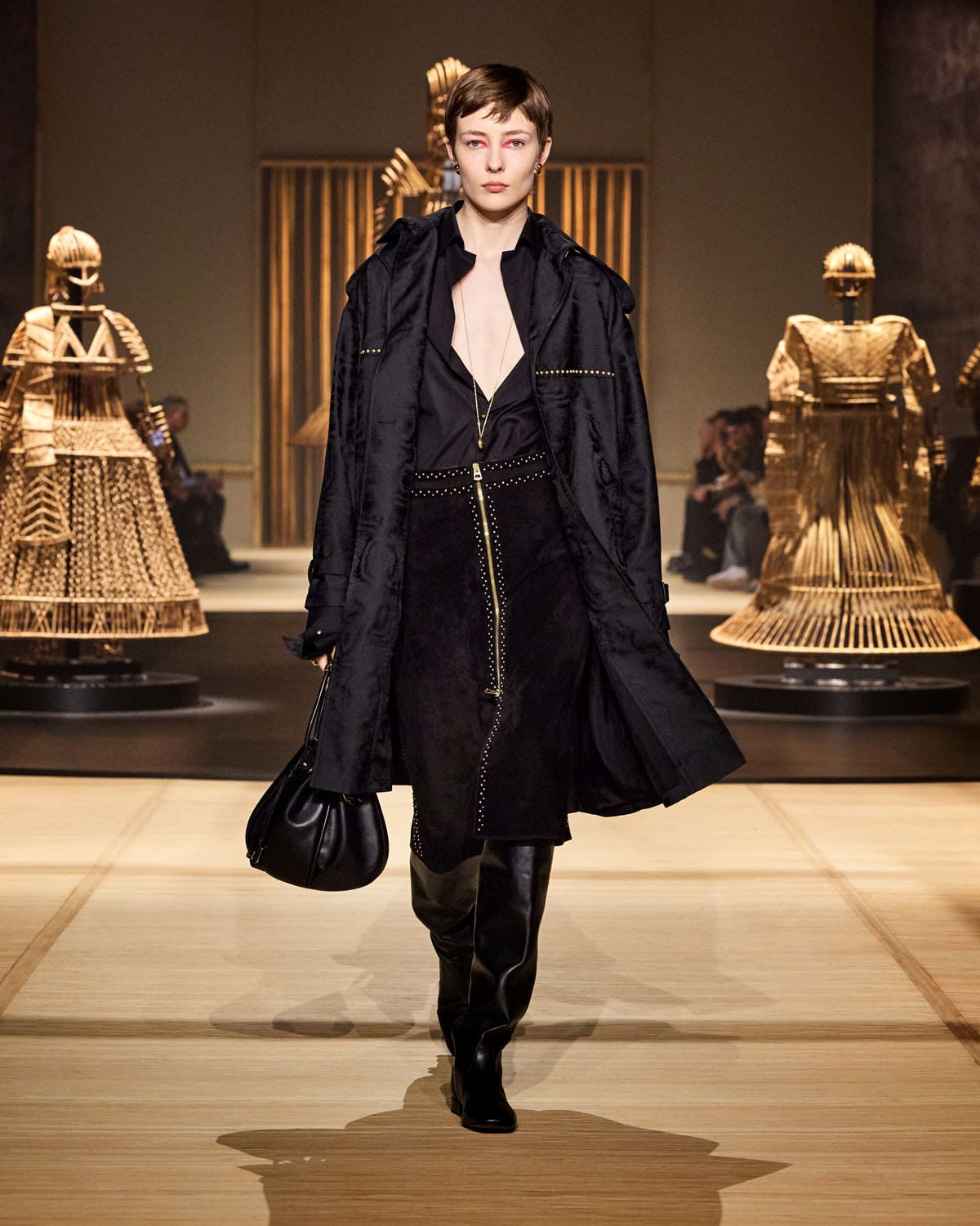 Dior Autunno Inverno 2024 2025 Donne Runway Magazine (46)