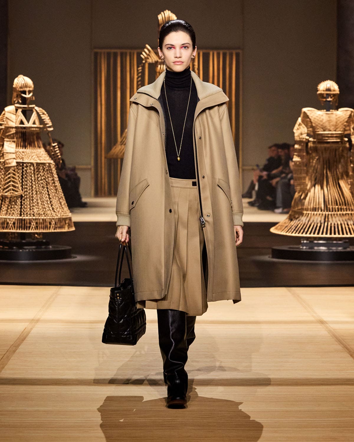 Dior Autunno Inverno 2024 2025 Donne Runway Magazine (5)