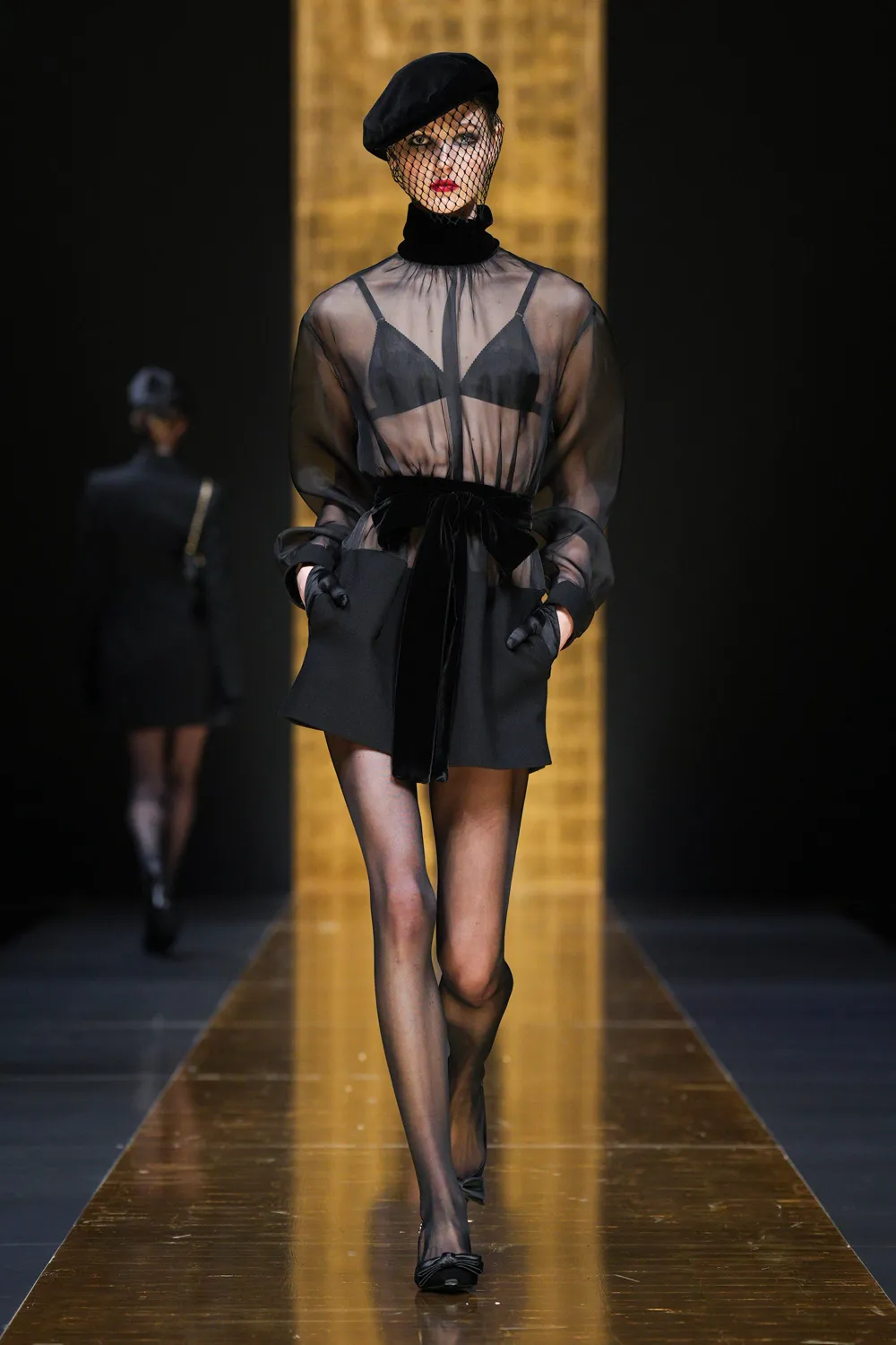 Dolce Gabbana Fall Winter 2024 2025 Runway Magazine (27)
