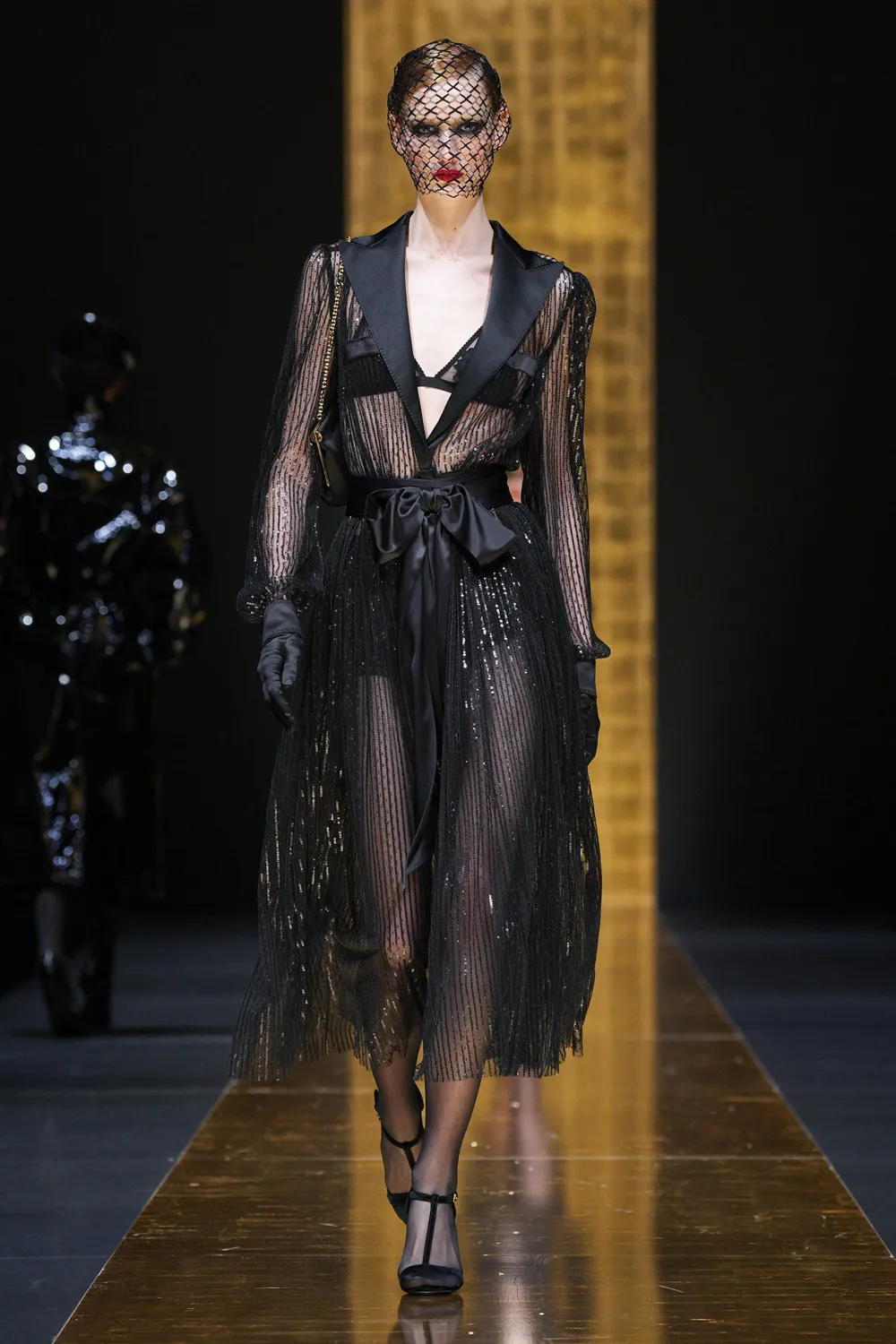 Dolce Gabbana Fall Winter 2024 2025 Runway Magazine (31)