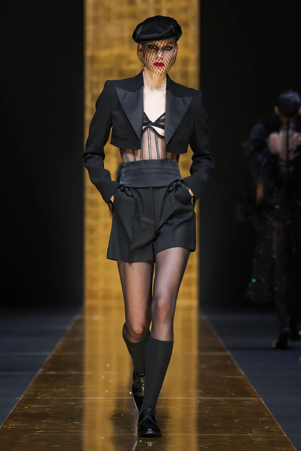 Dolce Gabbana Fall Winter 2024 2025 Runway Magazine (32)