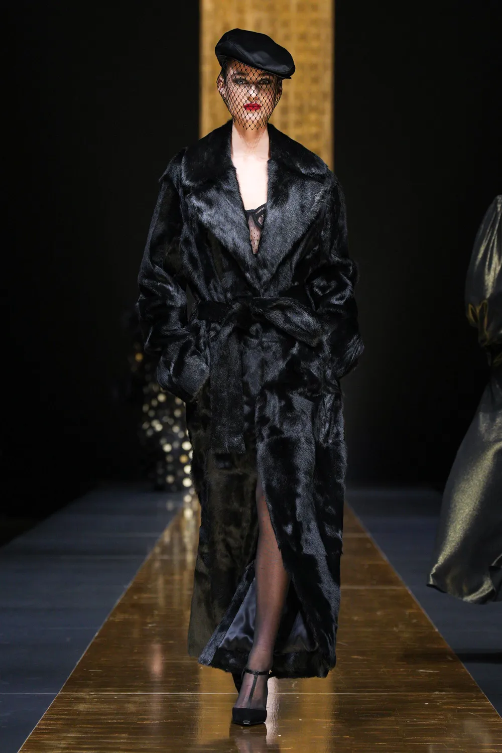 Dolce Gabbana Fall Winter 2024 2025 Runway Magazine (49)