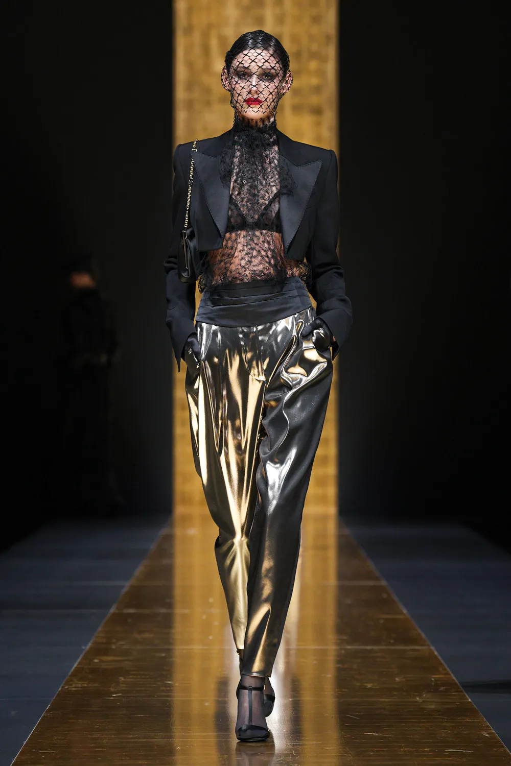 Dolce Gabbana Fall Winter 2024 2025 Runway Magazine (51)