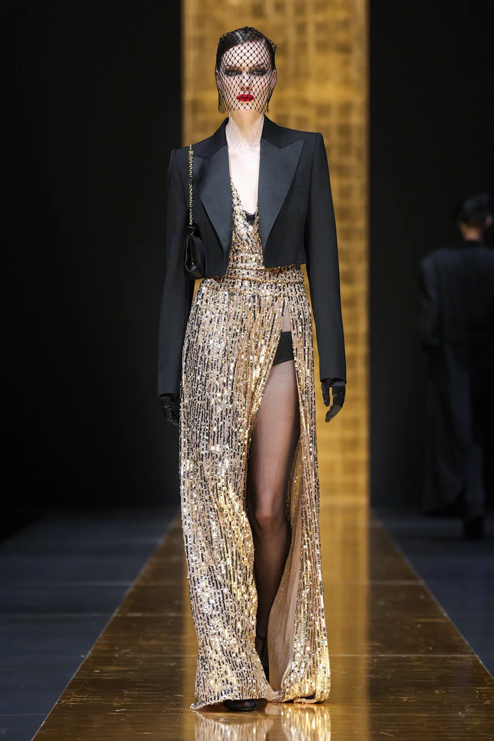 Dolce Gabbana Fall Winter 2024 2025 Runway Magazine (52)