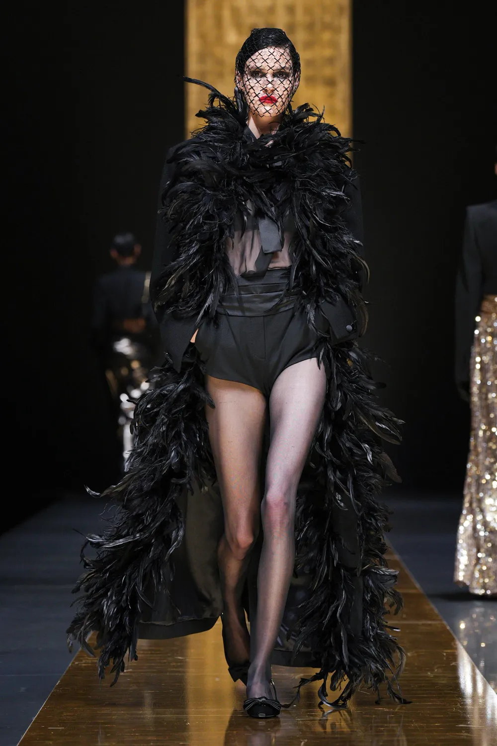 Dolce Gabbana Fall Winter 2024 2025 Runway Magazine (54)