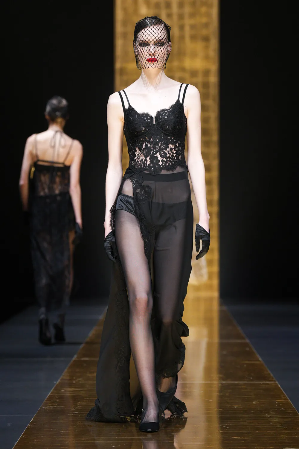 Dolce Gabbana Fall Winter 2024 2025 Runway Magazine (9)