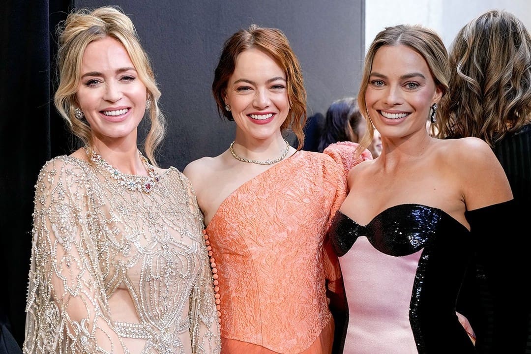 Эмили Блант, Эмма Стоун и Марго Робби на церемонии BAFTA 2024