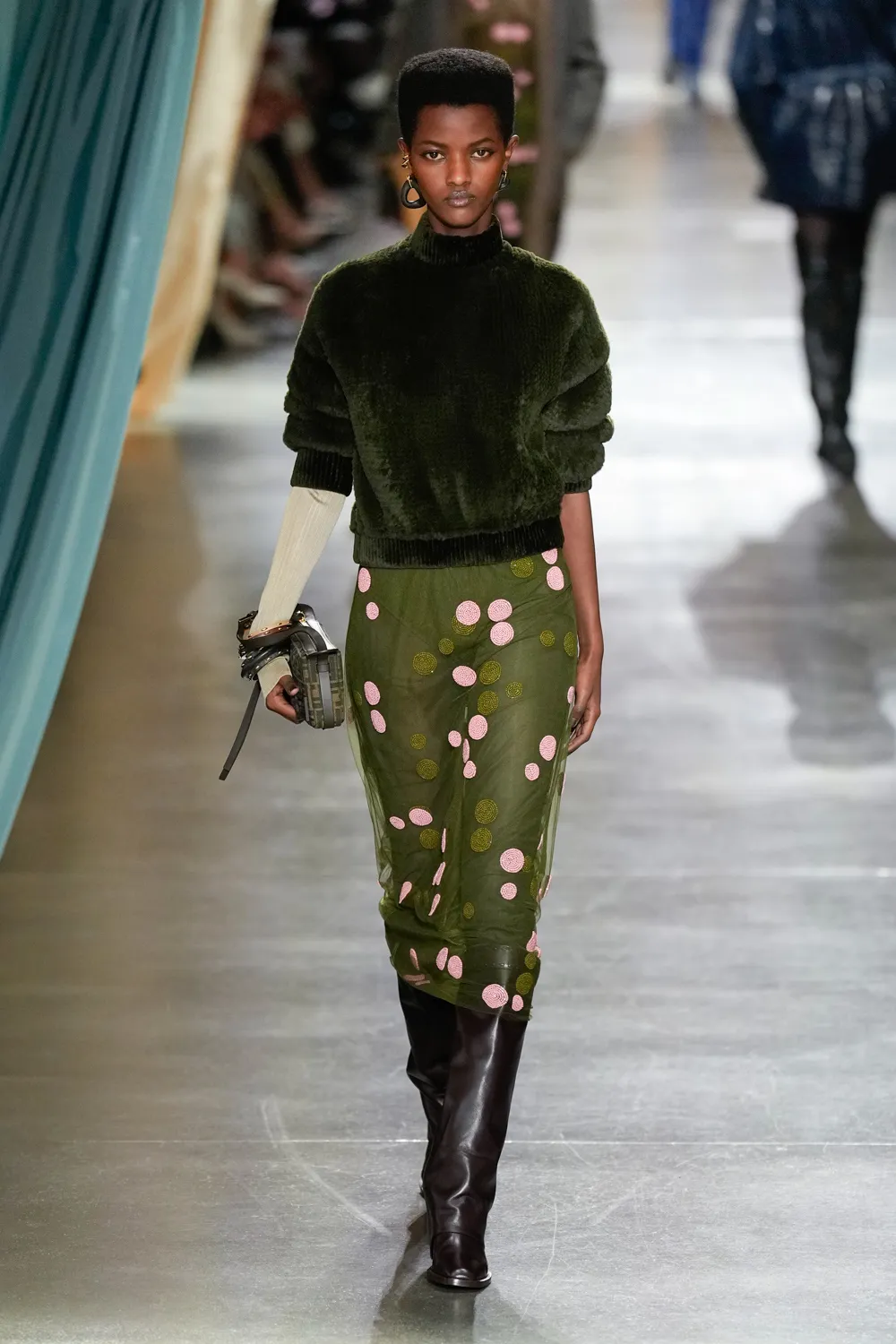 Fendi Outono Inverno 2024 2025 Runway Revista (29)