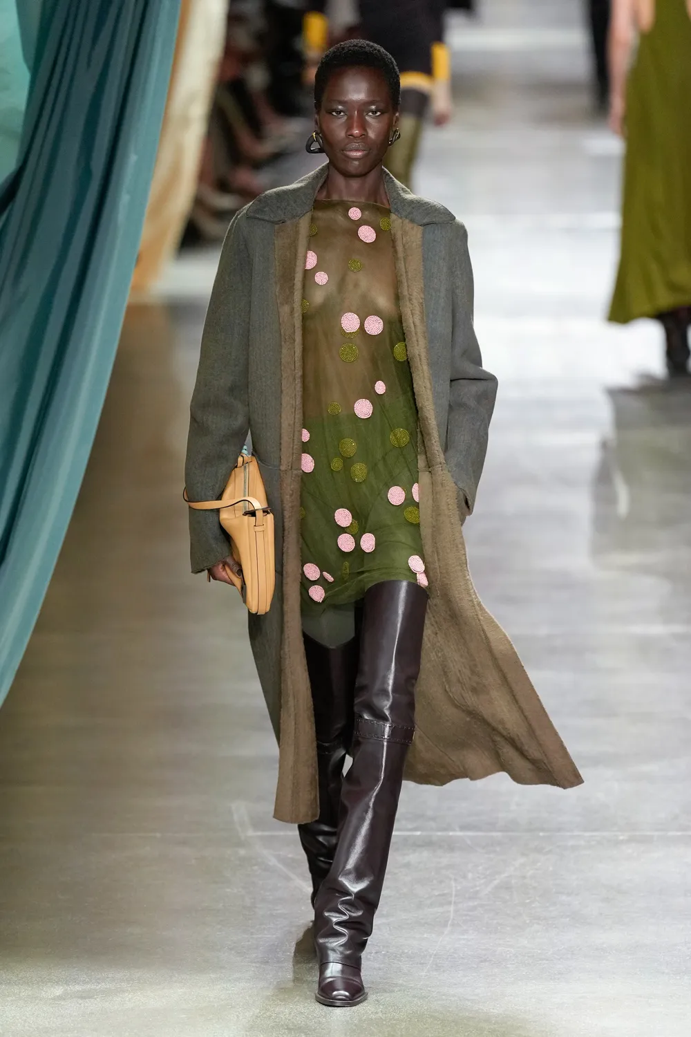 Fendi Outono Inverno 2024 2025 Runway Revista (30)