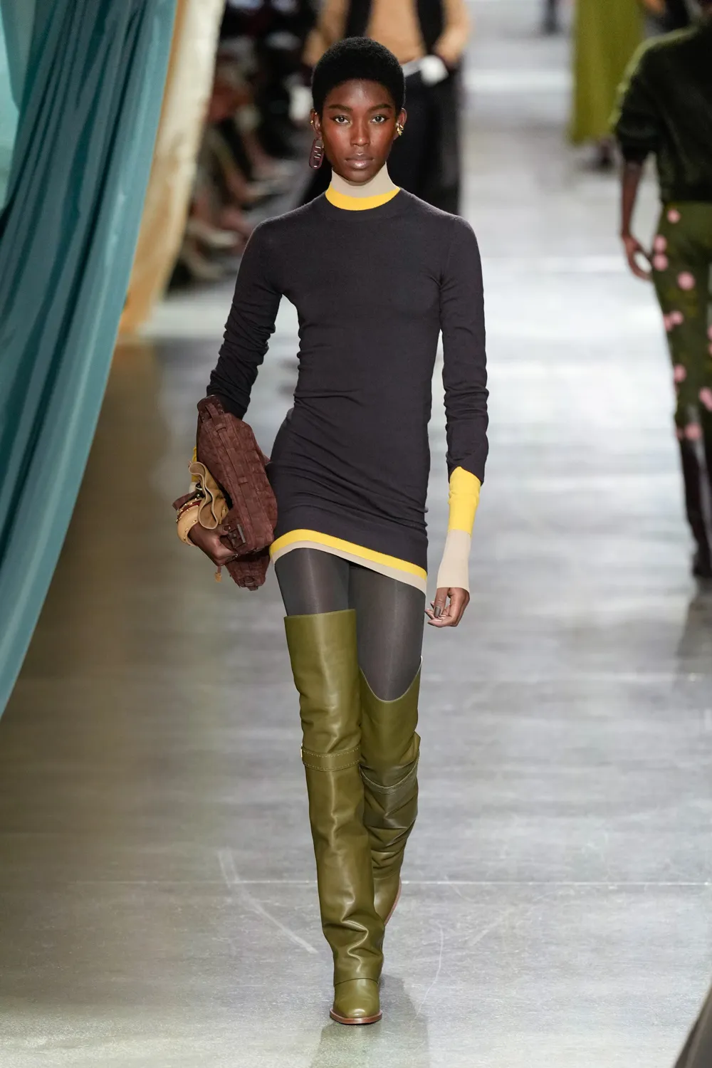 Fendi Outono Inverno 2024 2025 Runway Revista (31)