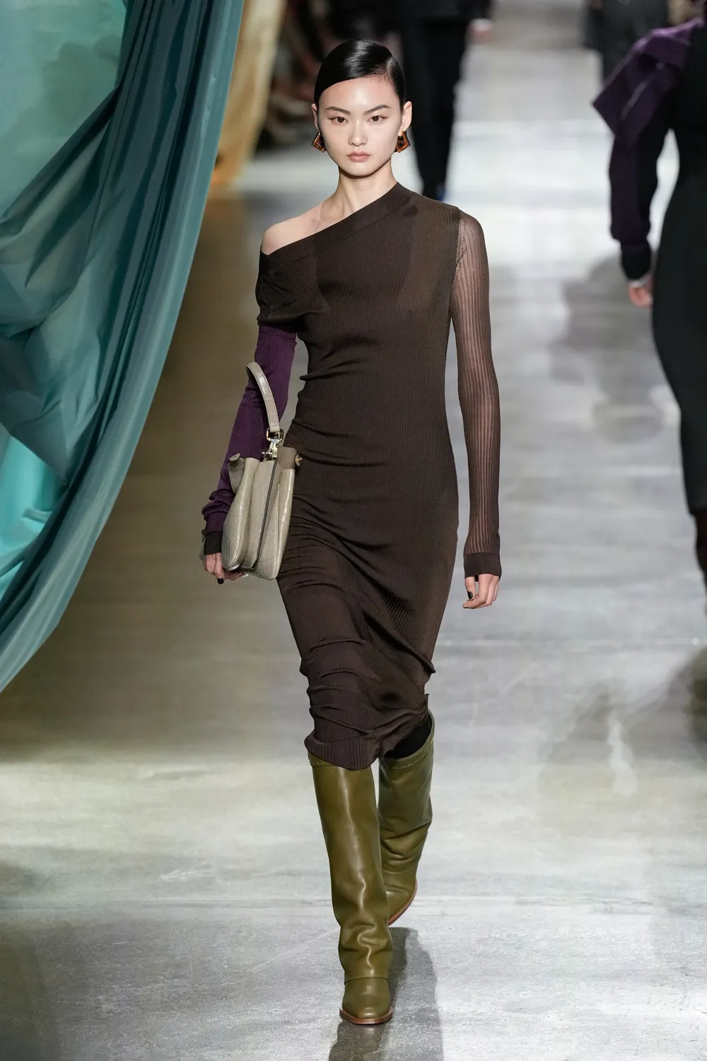 Fendi Outono Inverno 2024 2025 Runway Revista (39)