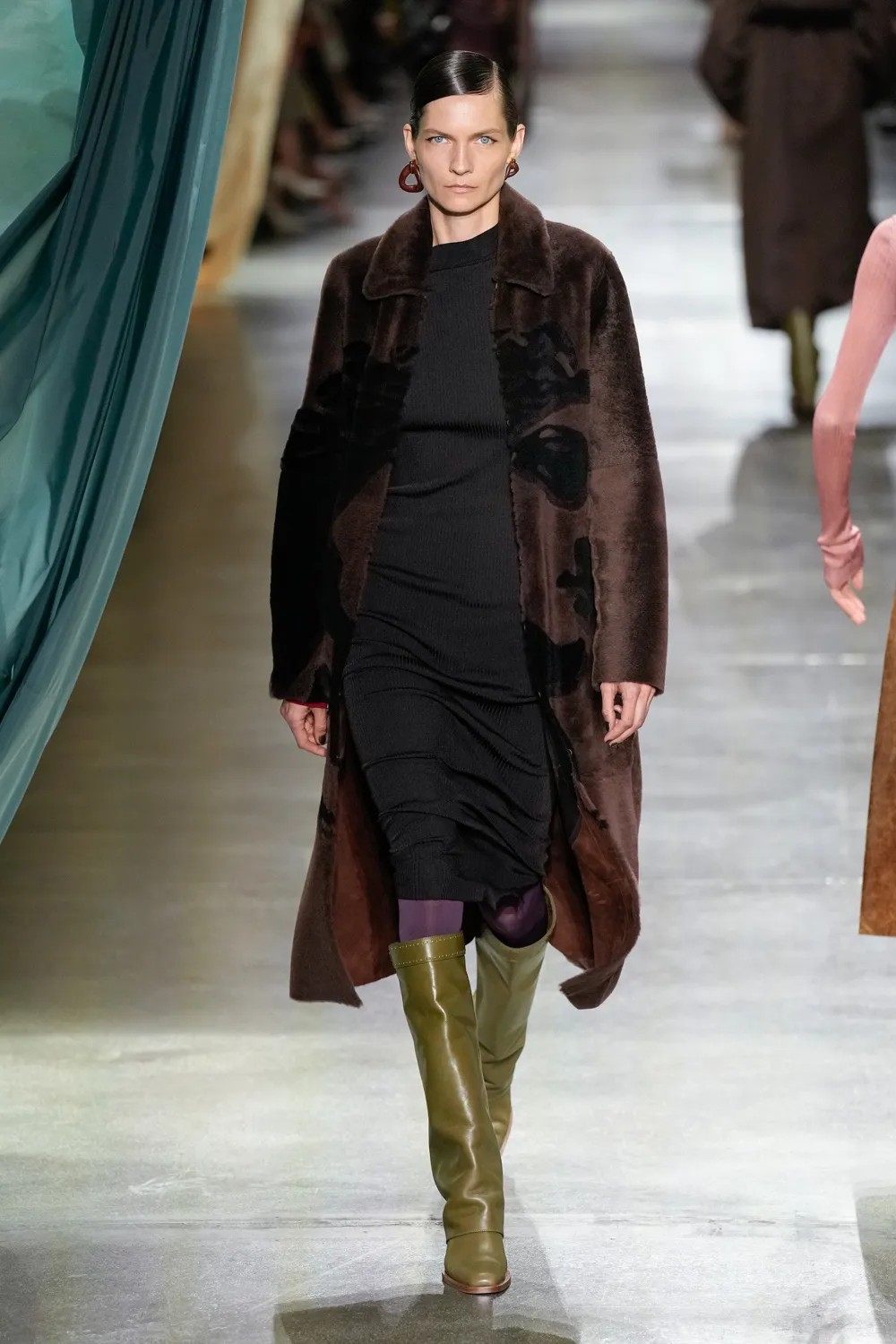 Fendi Outono Inverno 2024 2025 Runway Revista (50)