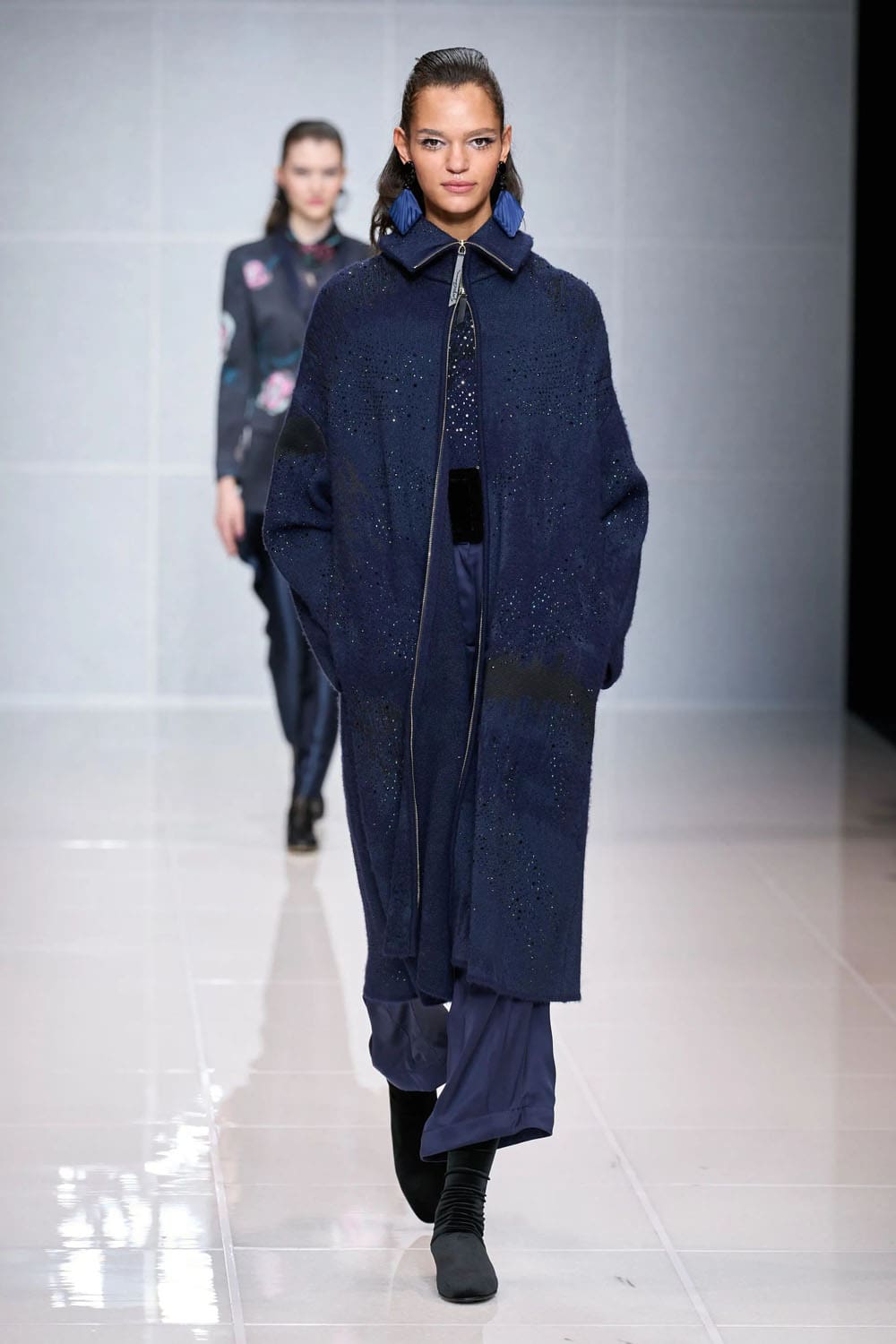 Giorgio Armani Autunno Inverno 2024 2025 Runway Magazine (16)