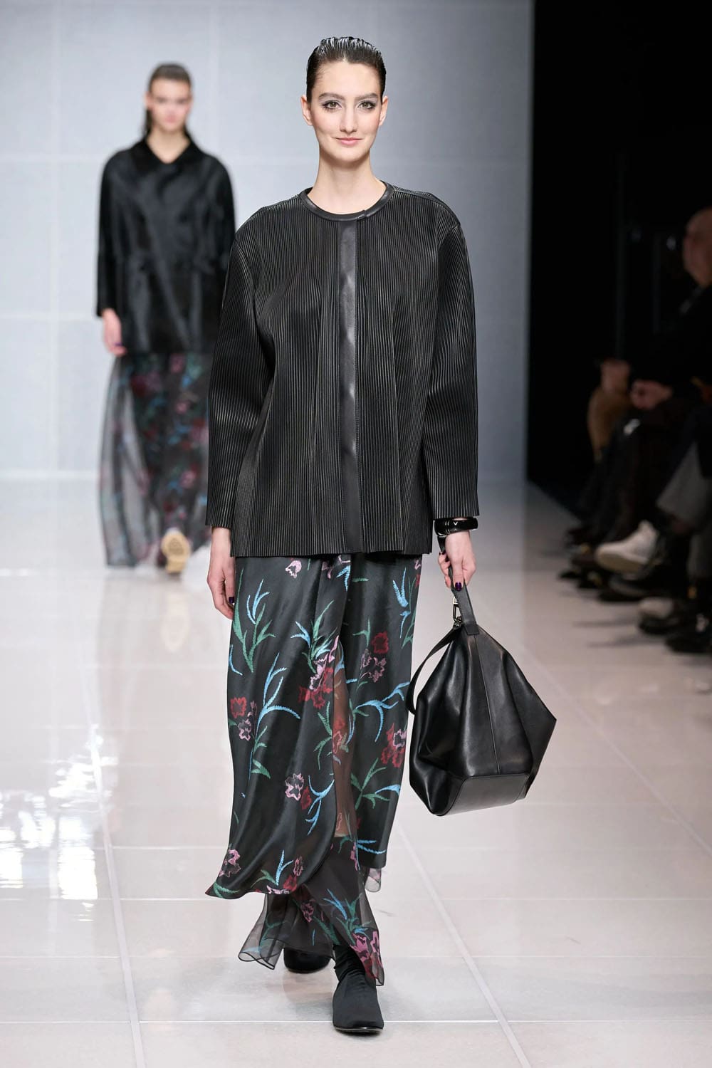 Giorgio Armani Autunno Inverno 2024 2025 Runway Magazine (25)