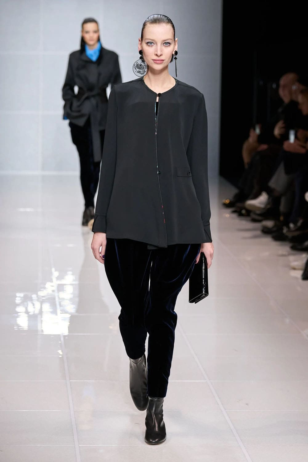 Giorgio Armani Autunno Inverno 2024 2025 Runway Magazine (34)