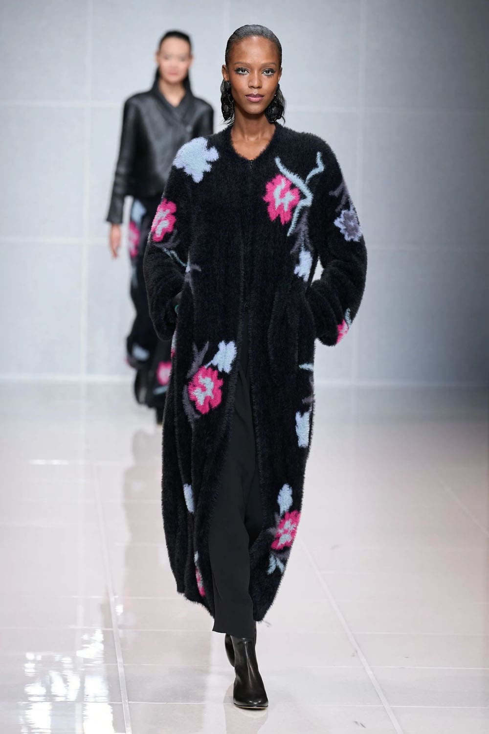 Giorgio Armani Autunno Inverno 2024 2025 Runway Magazine (38)