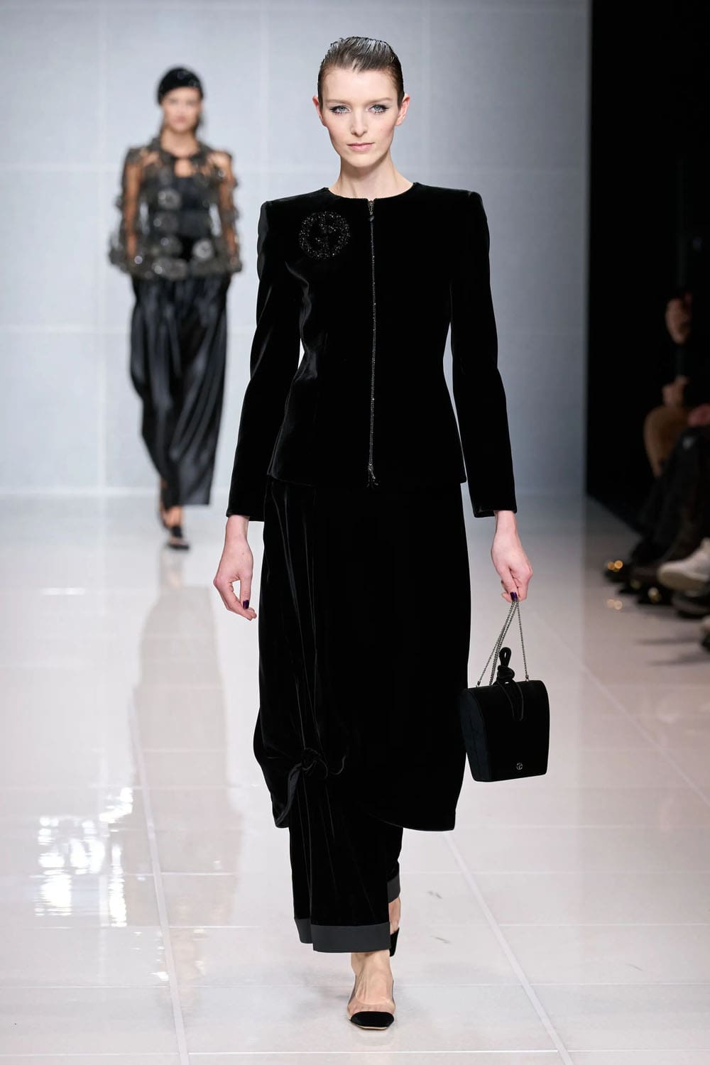 Giorgio Armani Autunno Inverno 2024 2025 Runway Magazine (48)