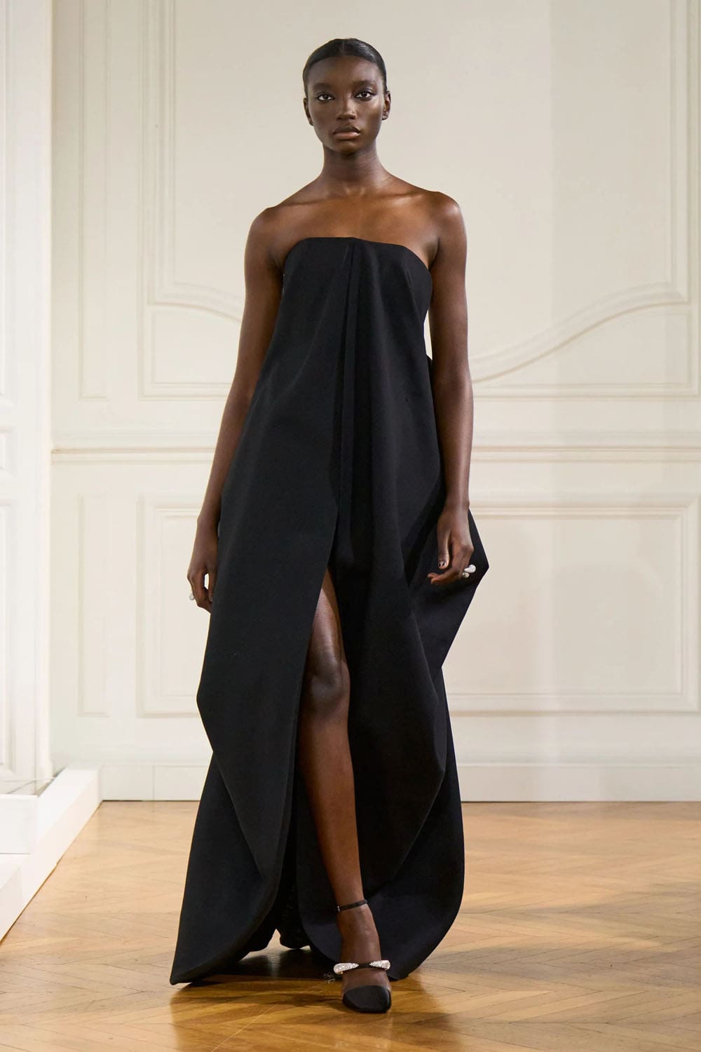 Givenchy Fall 2024 Fall Winter 2024 2025 Runway Magazine (42)
