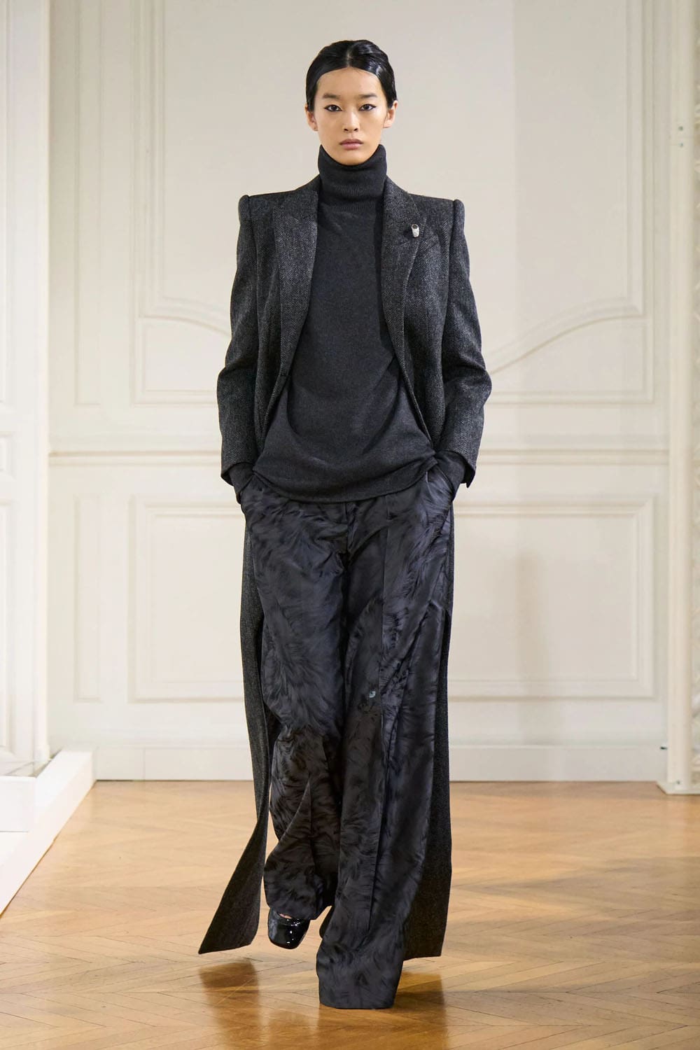 Givenchy Fall 2024 Fall Winter 2024 2025 Runway Magazine (7)