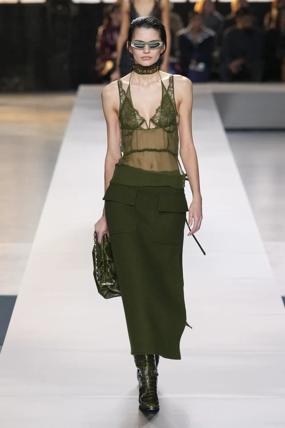 古驰 (Gucci) 秋冬 2024 2025 Runway 杂志(11)
