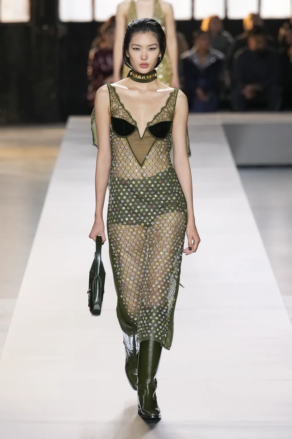 古驰 (Gucci) 秋冬 2024 2025 Runway 杂志(15)