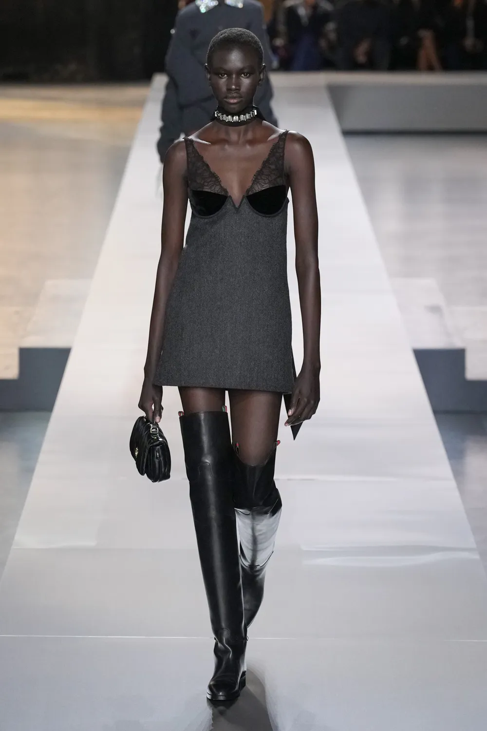 古驰 (Gucci) 秋冬 2024 2025 Runway 杂志(31)