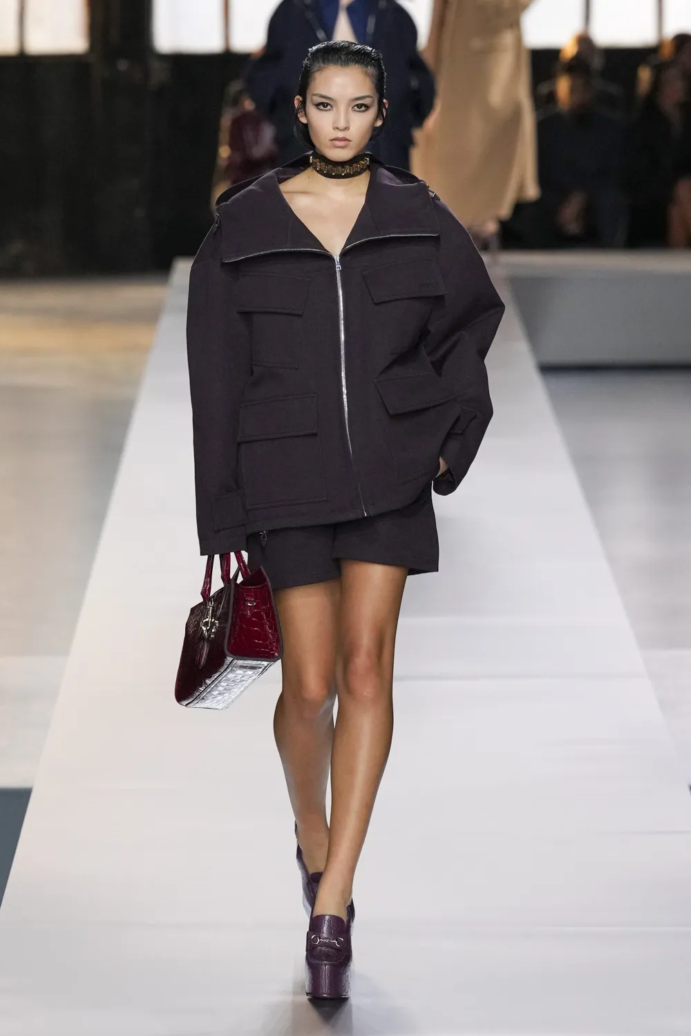 古驰 (Gucci) 秋冬 2024 2025 Runway 杂志(39)