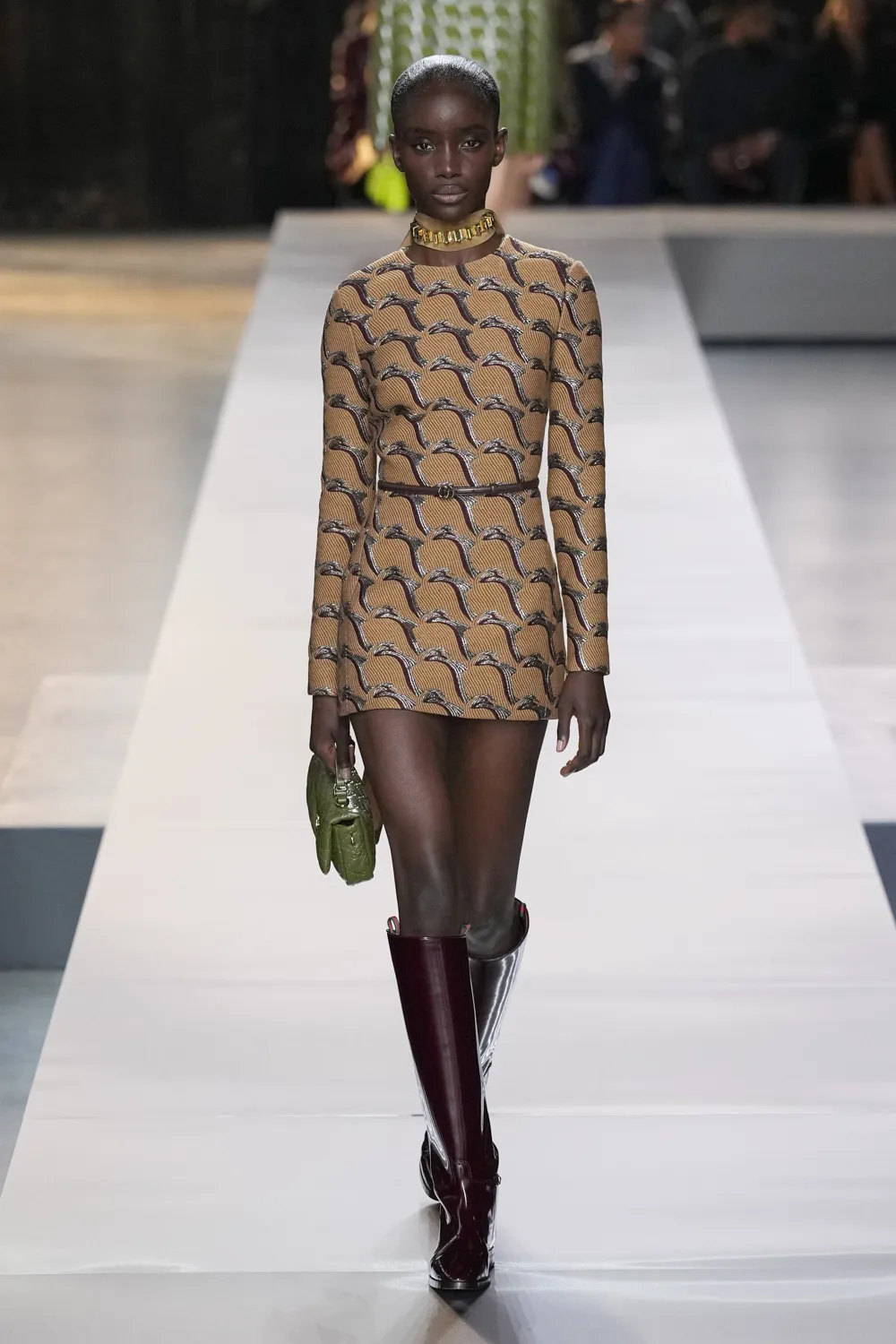 古驰 (Gucci) 秋冬 2024 2025 Runway 杂志(46)
