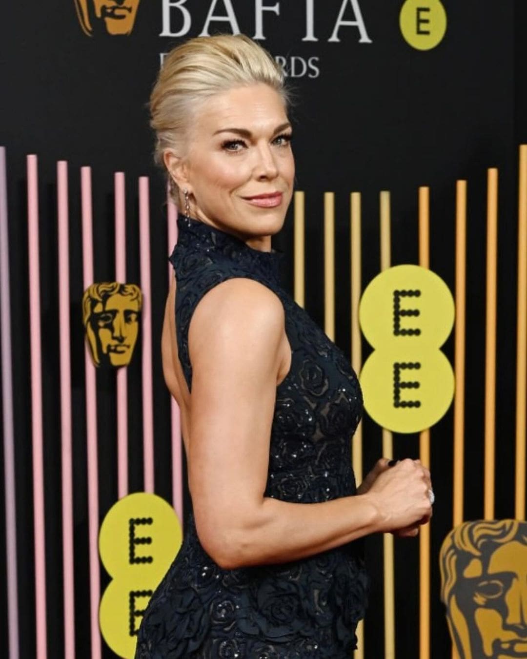 Ханна Уоддингем в Oscar de la Renta на церемонии BAFTA 2024 5