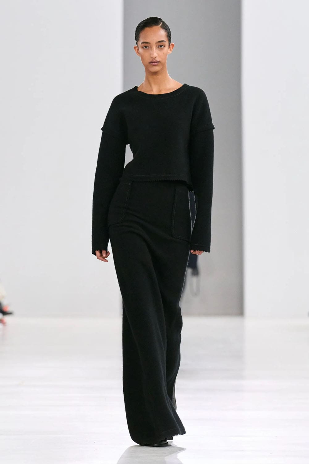 Max Mara 秋冬系列 2024 2025 Runway 杂志(2)