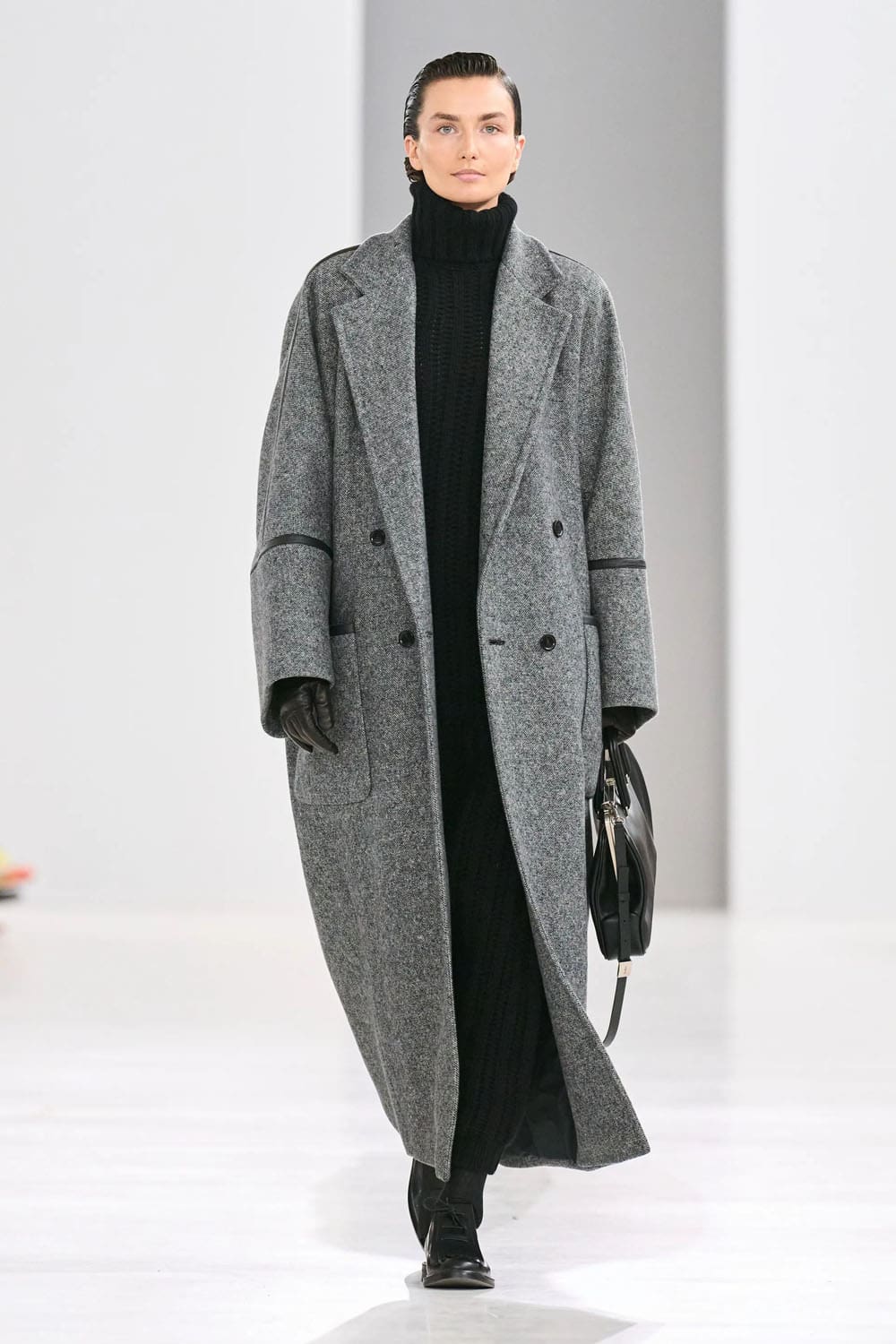 Max Mara 秋冬系列 2024 2025 Runway 杂志(23)