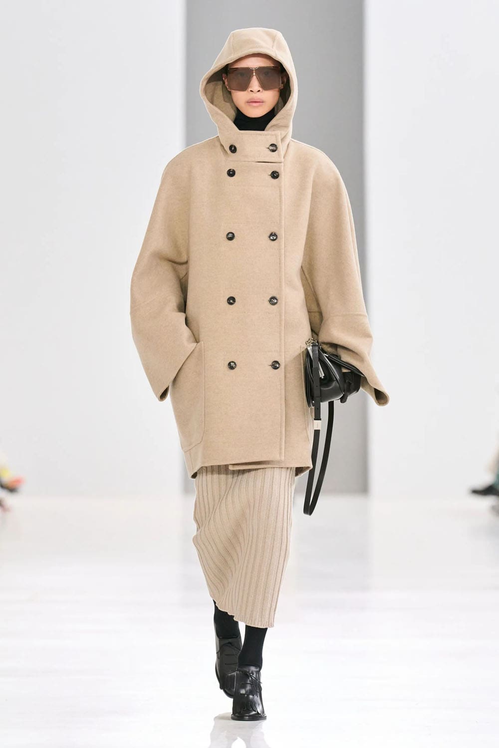 Max Mara 秋冬系列 2024 2025 Runway 杂志(28)