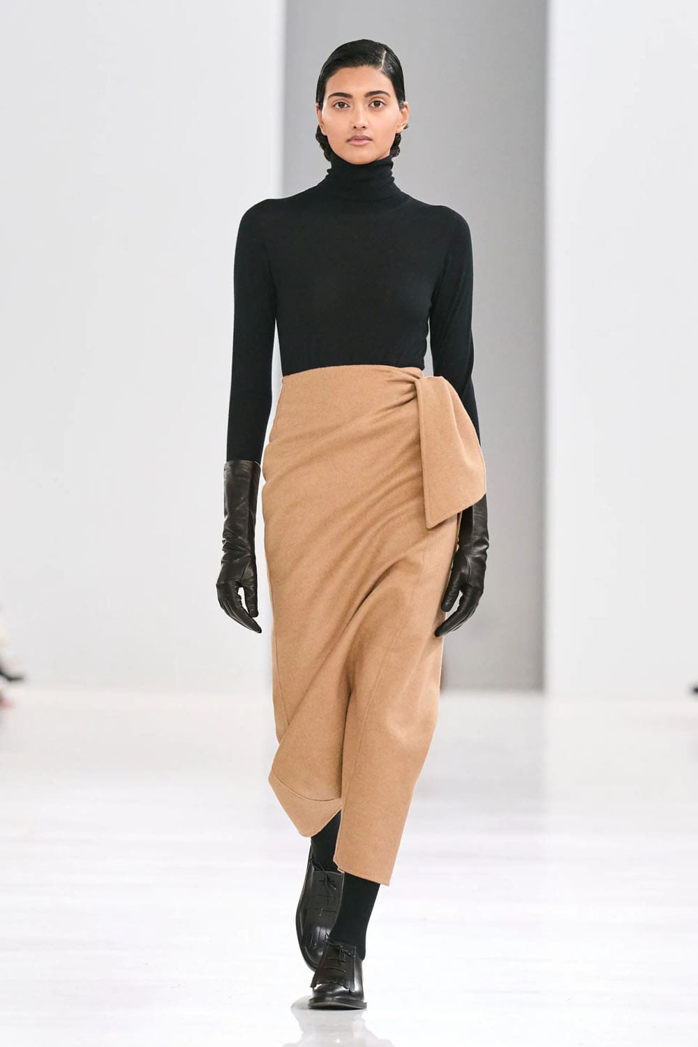 Max Mara 秋冬系列 2024 2025 Runway 杂志(34)