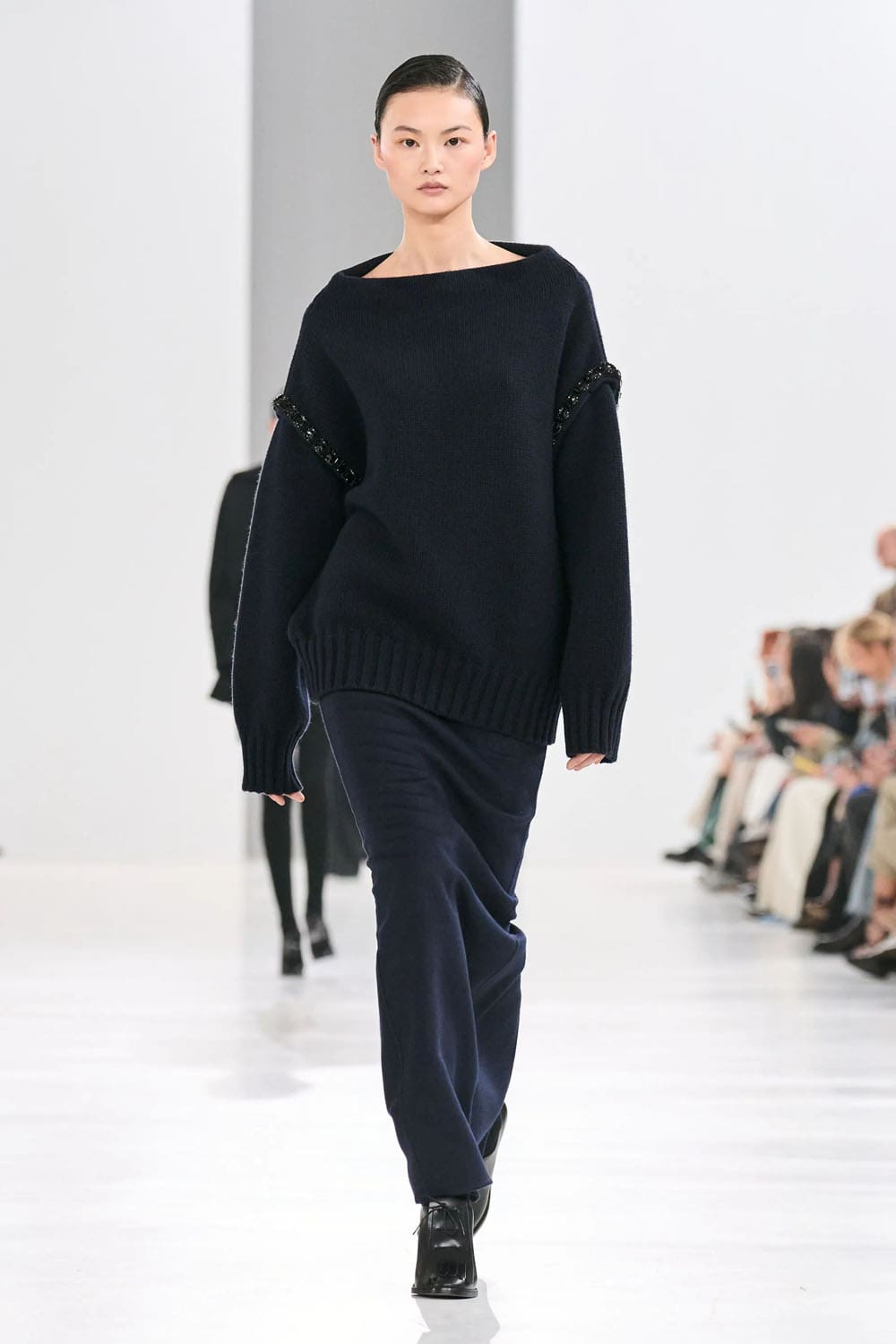 Max Mara 秋冬系列 2024 2025 Runway 杂志(42)