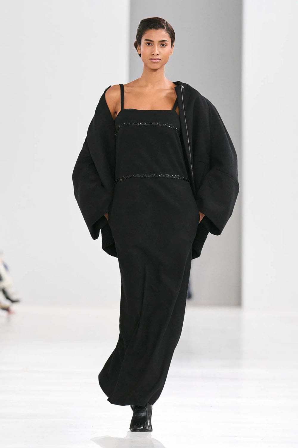 Max Mara 秋冬系列 2024 2025 Runway 杂志(45)