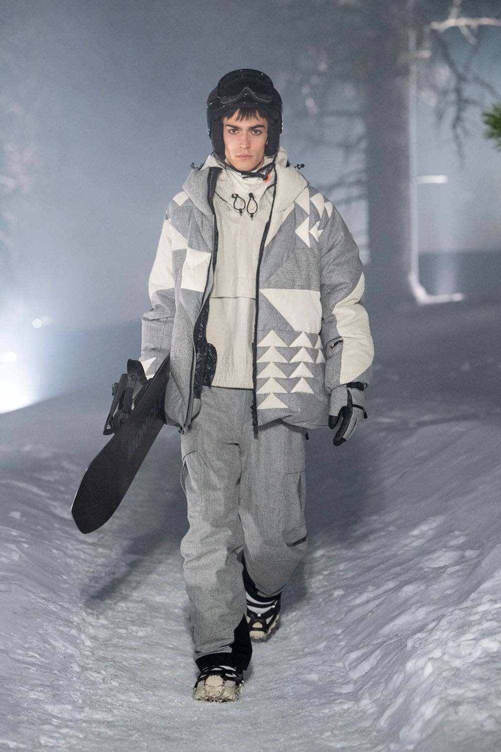 Moncler Grenoble Fall Winter 2024 2025 Runway Magazine (15)