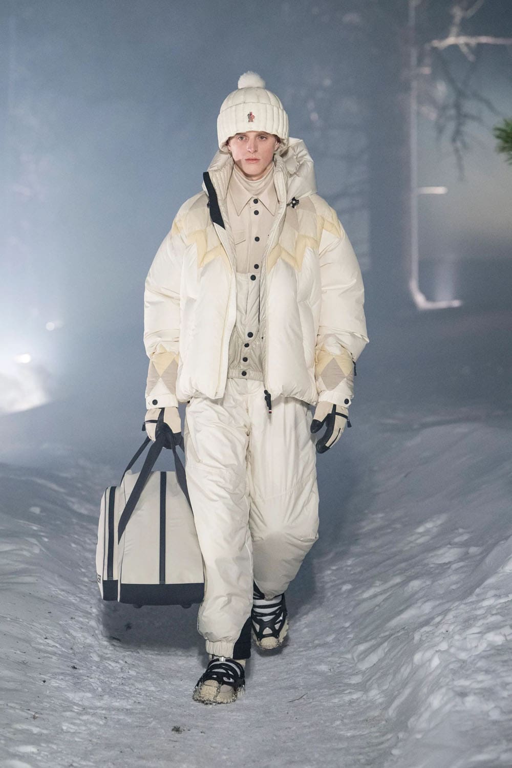 Moncler Grenoble Fall Winter 2024 2025 Runway Magazine (18)