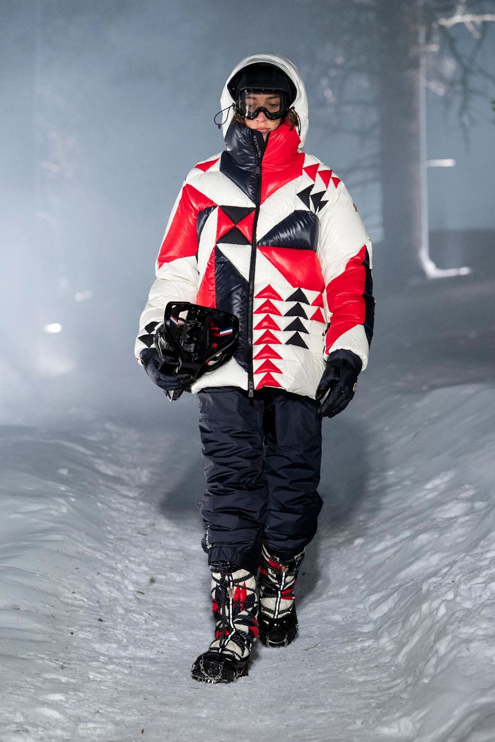 Moncler Grenoble Fall Winter 2024 2025 Runway Magazine (29)