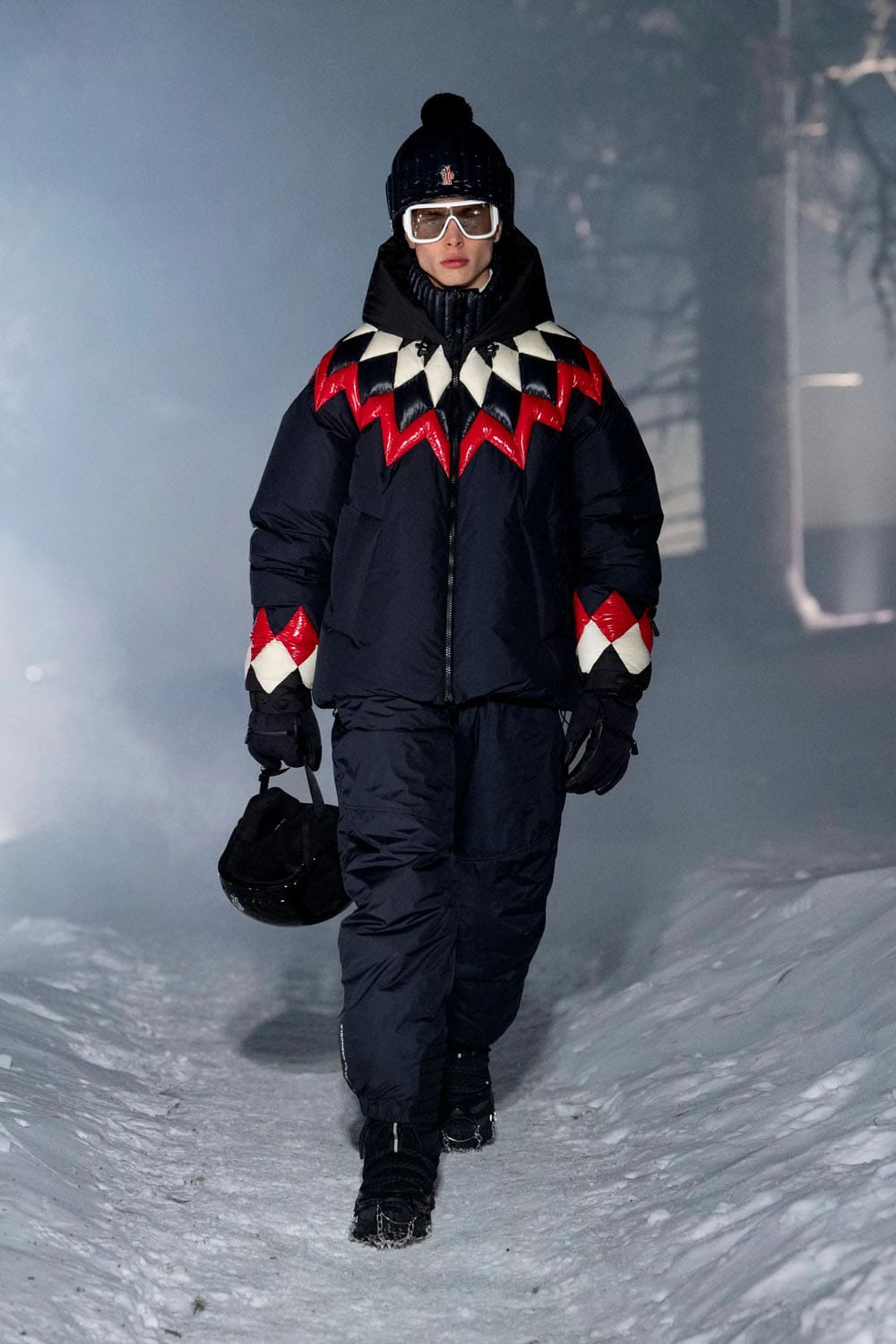 Moncler Grenoble Fall Winter 2024 2025 Runway Magazine (31)