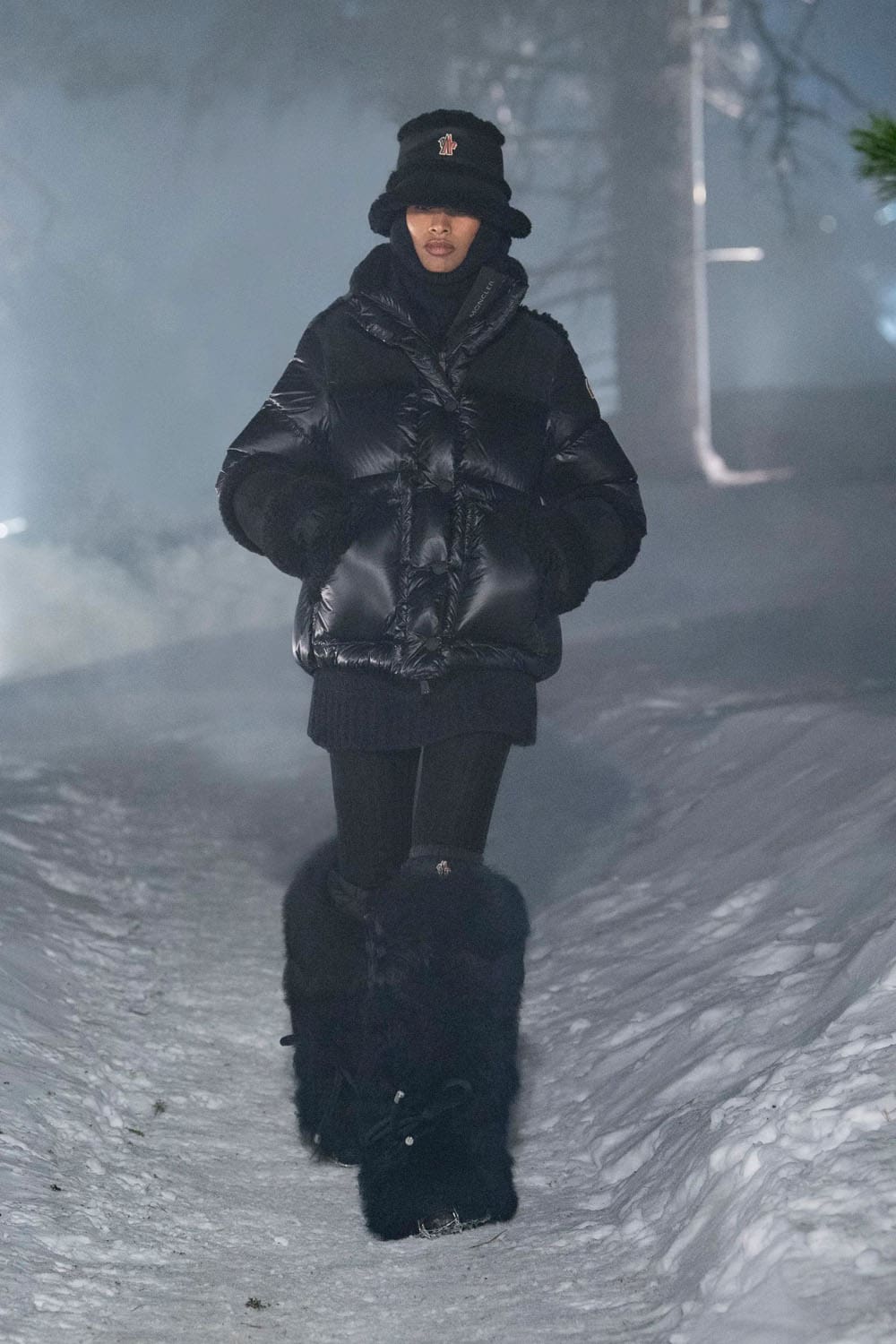 Moncler Grenoble Fall Winter 2024 2025 Runway Magazine (39)