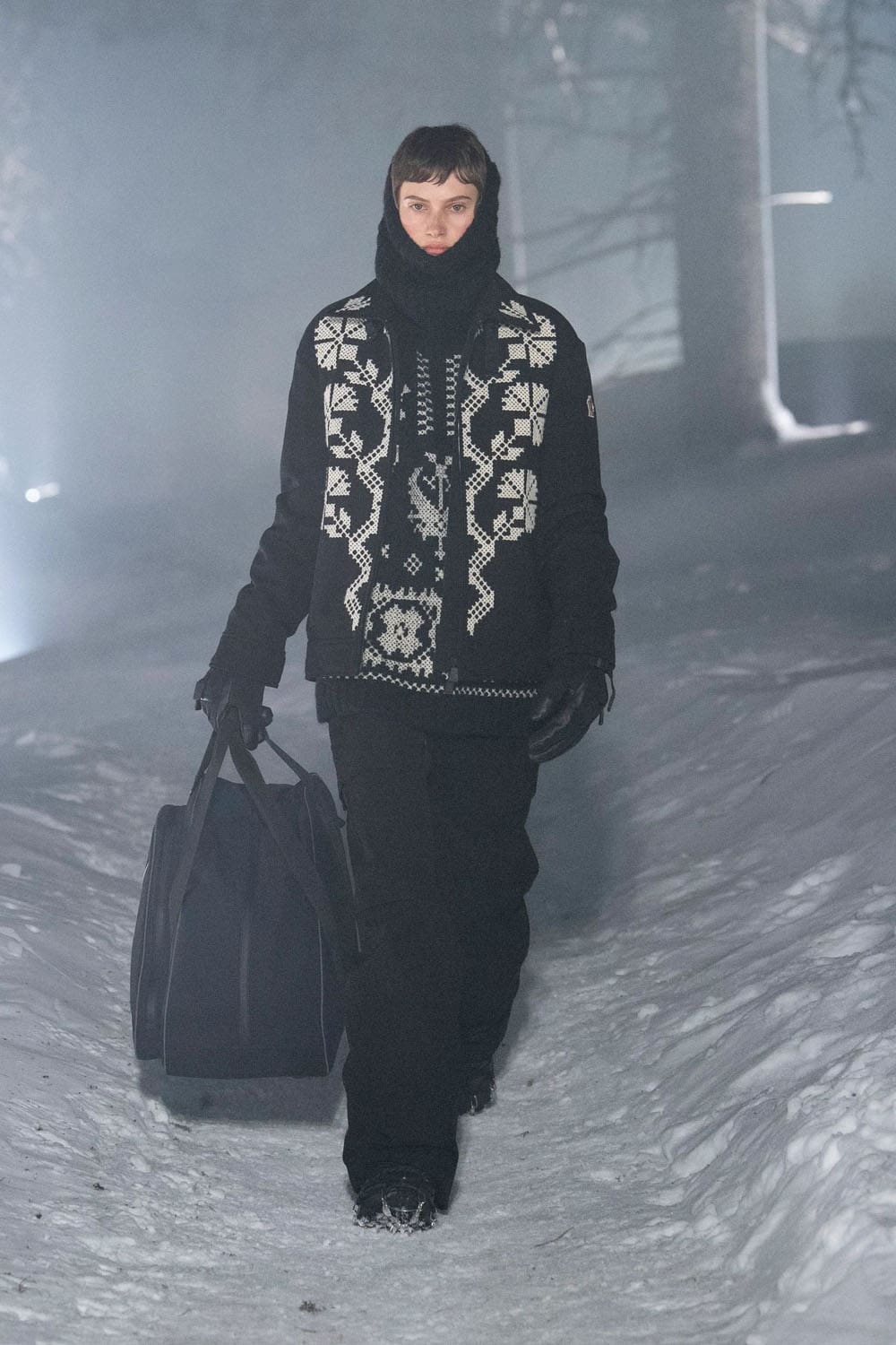 Moncler Grenoble Fall Winter 2024 2025 Runway Magazine (43)