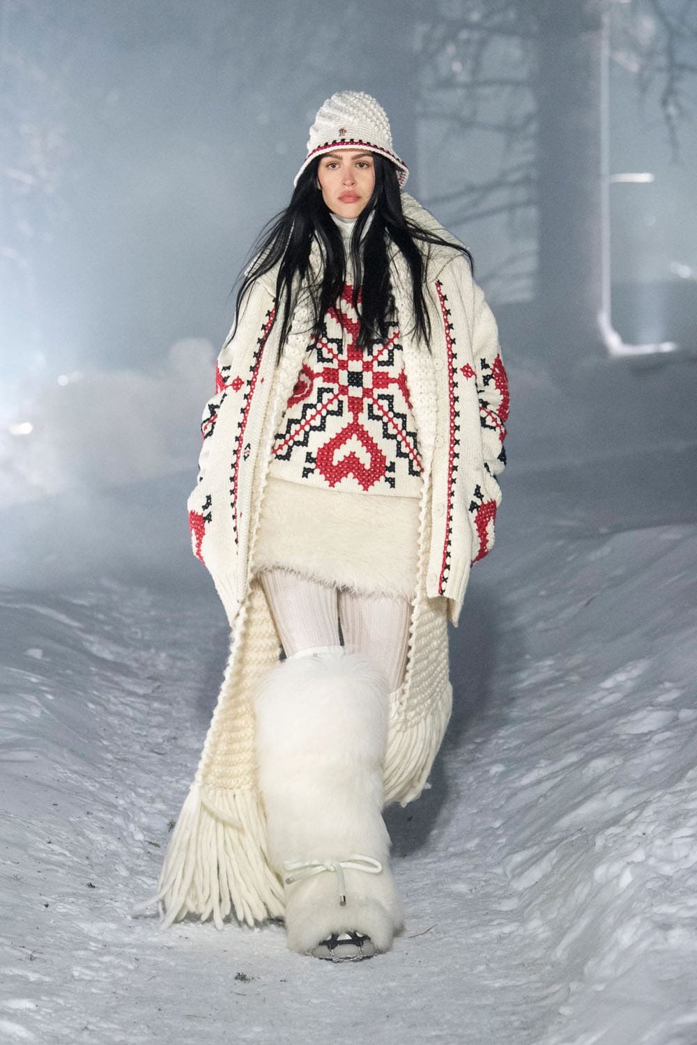 Moncler Grenoble Fall Winter 2024 2025 Runway Magazine (46)