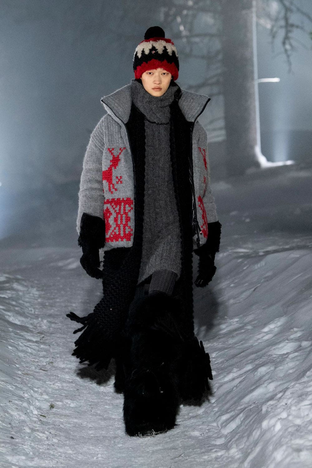 Moncler Grenoble Fall Winter 2024 2025 Runway Magazine (49)