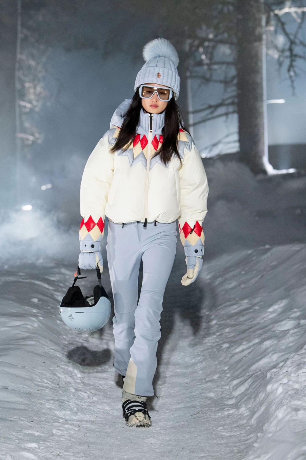Moncler Grenoble Fall Winter 2024 2025 Runway Magazine (54)